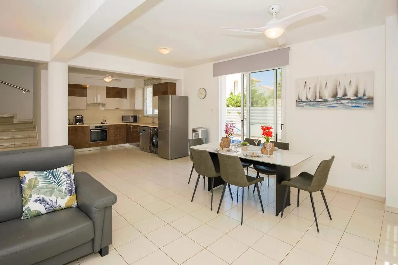 Villa Blue Sky Protaras 0*,
